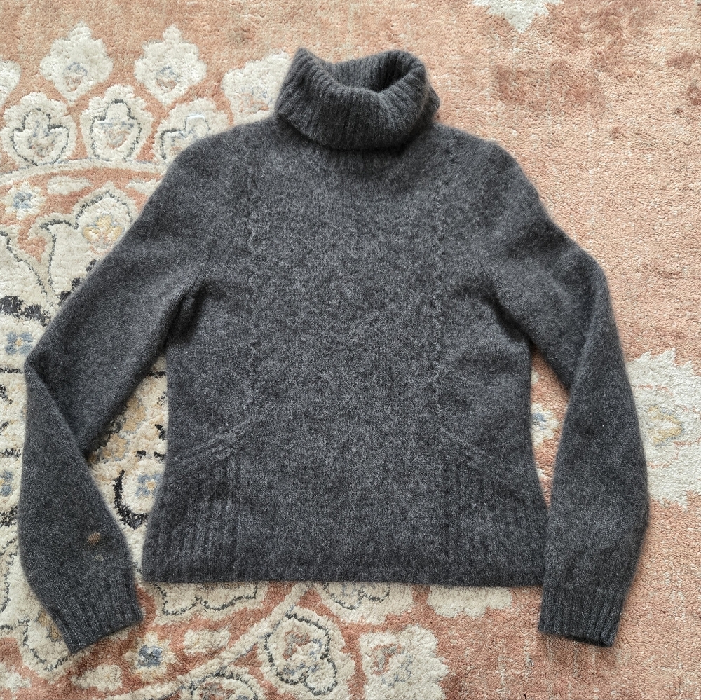 Cashmer Gray Turtleneck Sweater